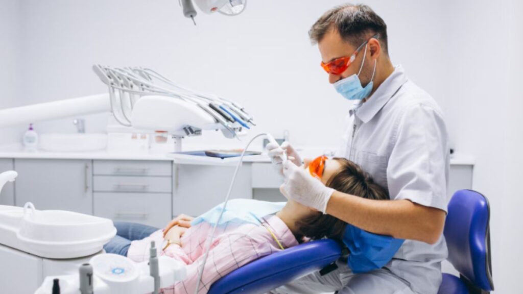 How Dental Veneers and Invisalign Work Together for a Complete Smile Makeover